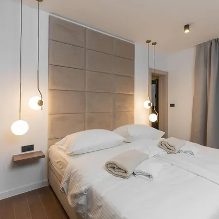 New! San Pietro - A Luxurious Seaside Retreat In Kastel Stafilic Villa