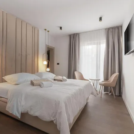 New! San Pietro - A Luxurious Seaside Retreat In Kastel Stafilic * Kastela