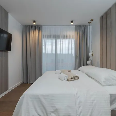 Villa New! San Pietro - A Luxurious Seaside Retreat In Kastel Stafilic