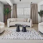 Vila San Pietro A Luxurious Seaside Retreat In Kastel Stafilic