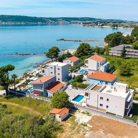 New! San Pietro - A Luxurious Seaside Retreat In Kastel Stafilic فيلة Kaštela