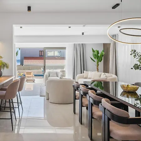 New! San Pietro - A Luxurious Seaside Retreat In Kastel Stafilic *