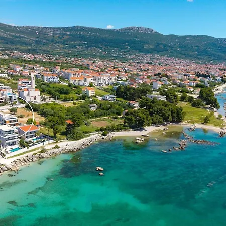 Vila San Pietro A Luxurious Seaside Retreat In Kastel Stafilic *